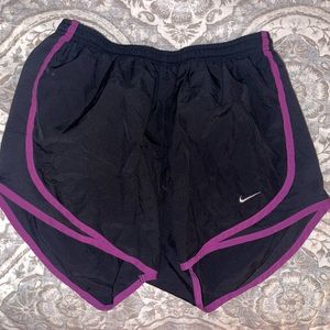 NIKE Small athletic shorts